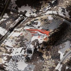 'Sitka' Men's Traverse Jacket - Whitetail : Elevated II -Outdoor Clothing Store IMG SITKA WT 2022 600028 EV Traverse Jacket Optifade Elevated II 592p Studio 00303 1024x1024@2x